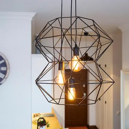 Lovely In Center With Private Parking شقة *