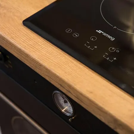 Lovely In Center With Private Parking * Вильнюс