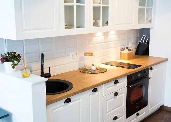 Apartment Lovely In Center With Private Parking